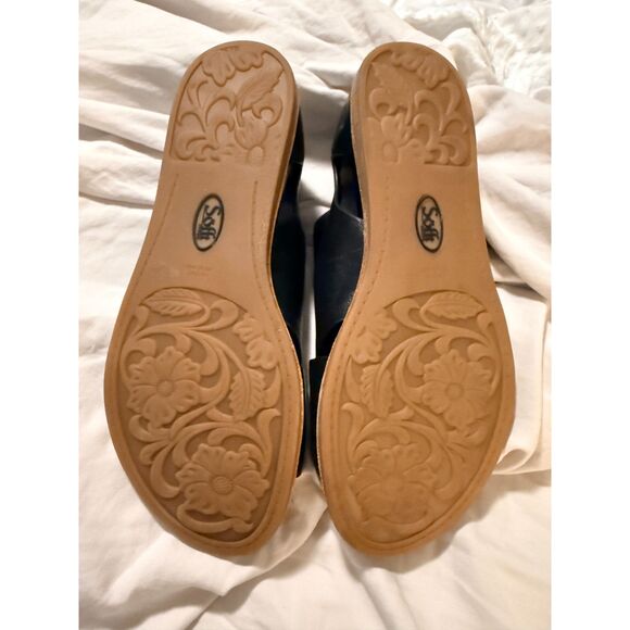 NWOB Sofft Evonne Flat Sandal in Black - Picture 9 of 12